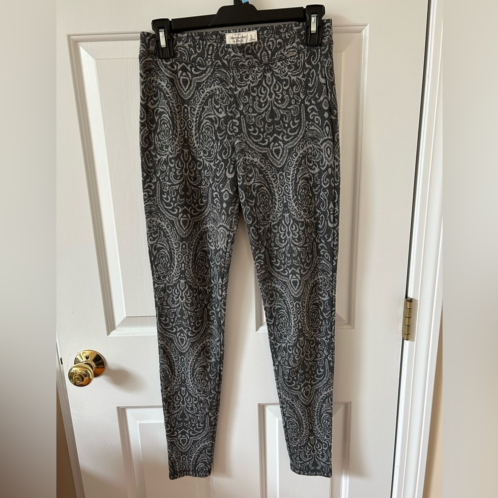 Abercrombie Sweater Leggings